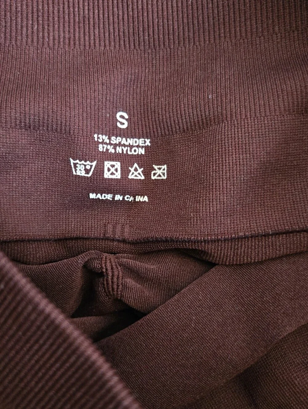 nvgtn maroon scrunch shorts S